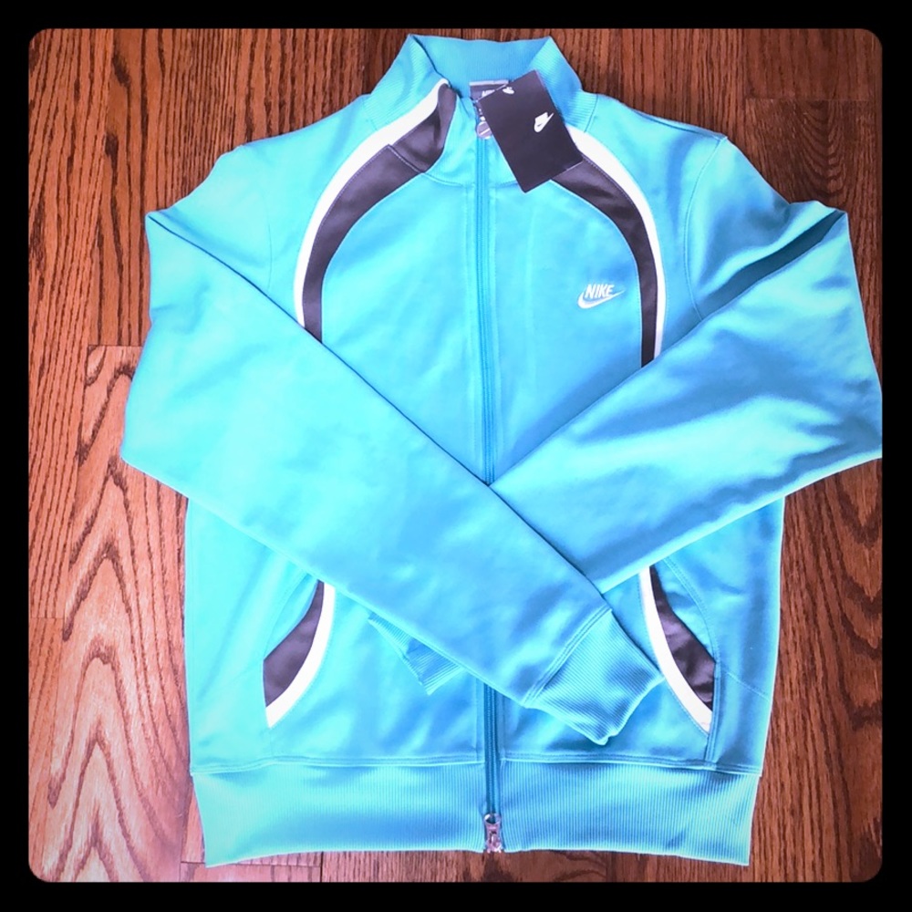 Nike athletic women’s jacket